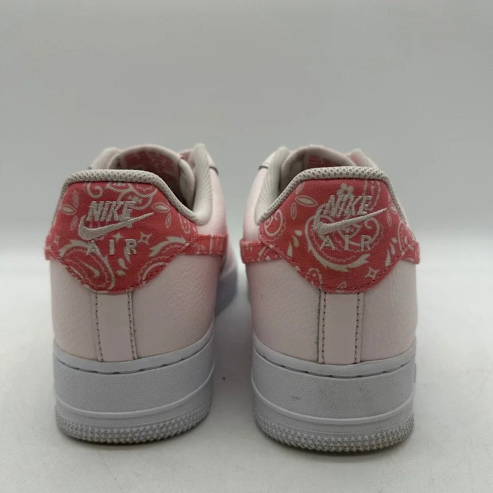 Nike FD1448-664 Womens Size 11 Pearl Pink Air Force 1 Low Pink Paisley Sneakers